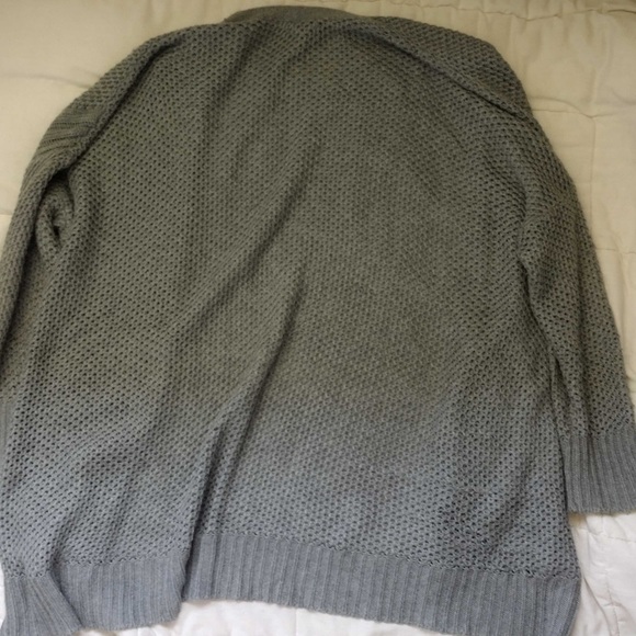 Comfy gray cardigan sweater size L/XL - Picture 4 of 4